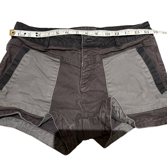 PRANA Shorts Size 6 Two Tone Gray 97% Cotton Some Stretch Front Pockets - Picture 13 of 14